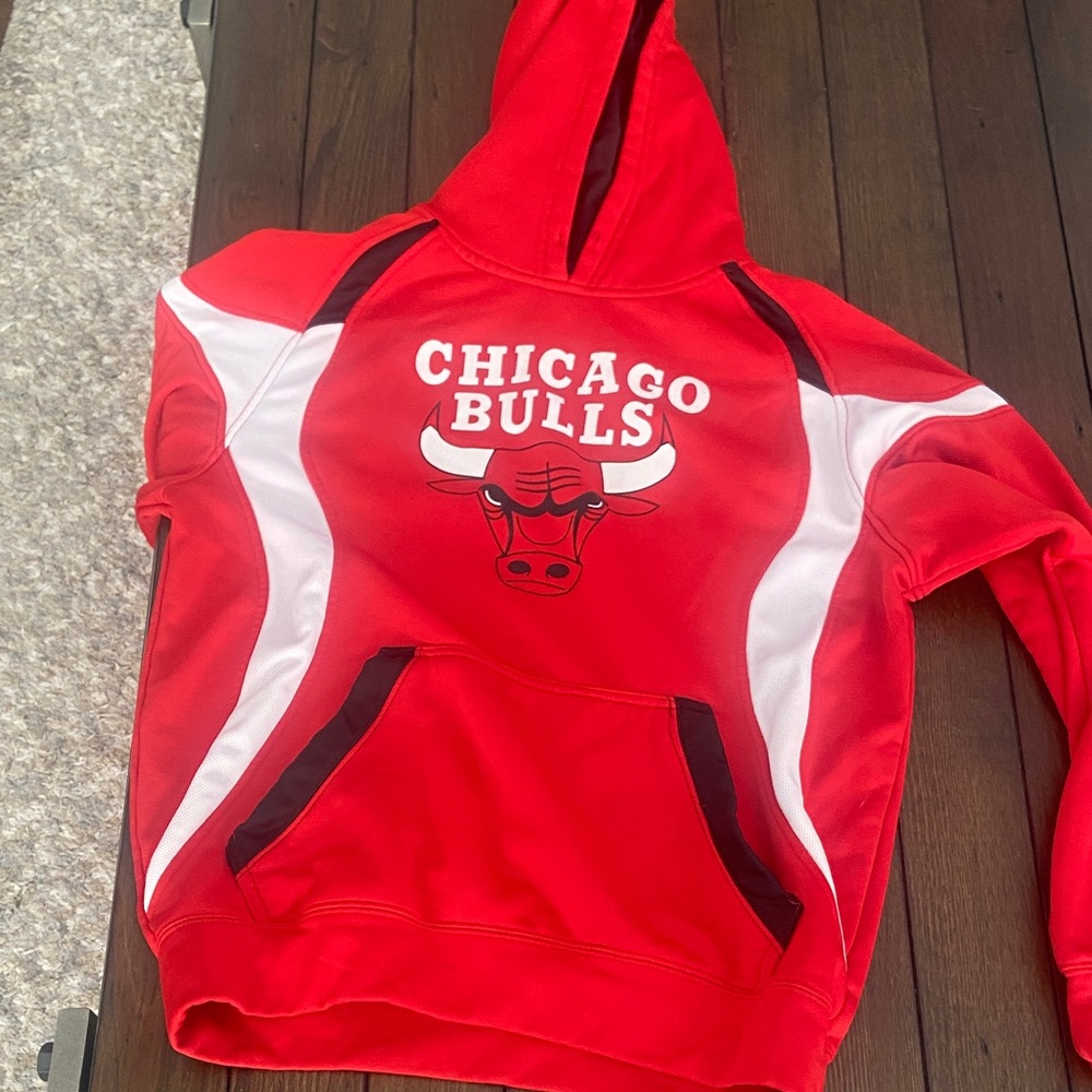 NBA Chicago Bulls Red Hoodie with White Accents size-M